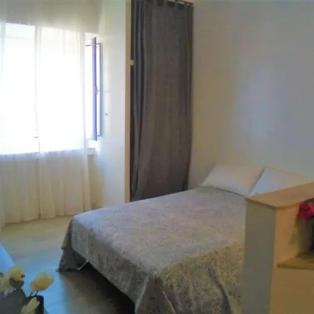 En El Casco Historico De Cruz