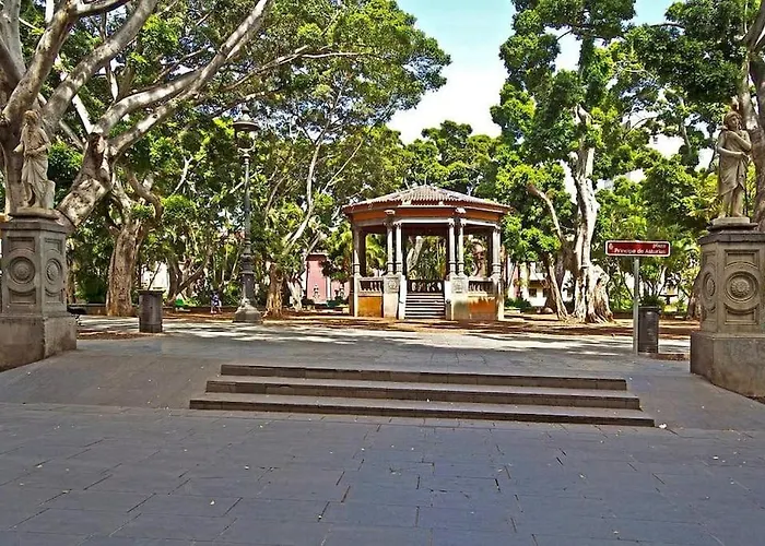 En El Casco Historico De Cruz *